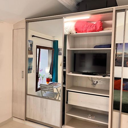 Chambre Cozy Spacieuse, Intra-Muros, Clim, Parking Aigues-Mortes Exterior foto